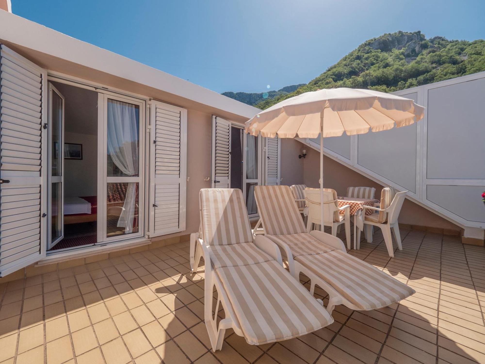 Apartments Marina Sveti Stefan Exteriör bild